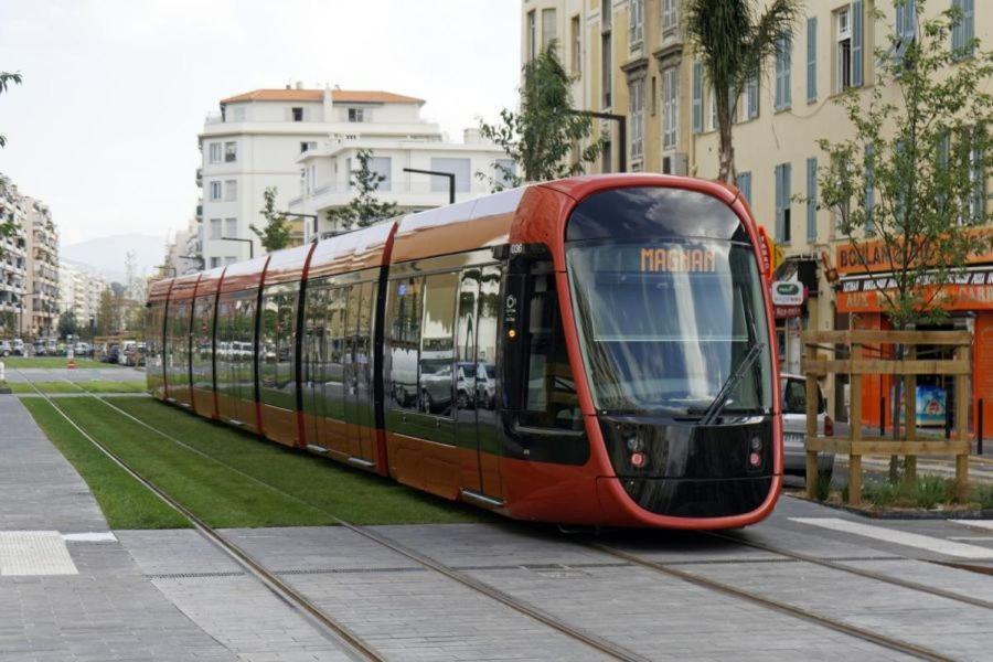 Appartamento Evasion Romantique Sous Les Toits Au Coeur Du Vieux Nizza